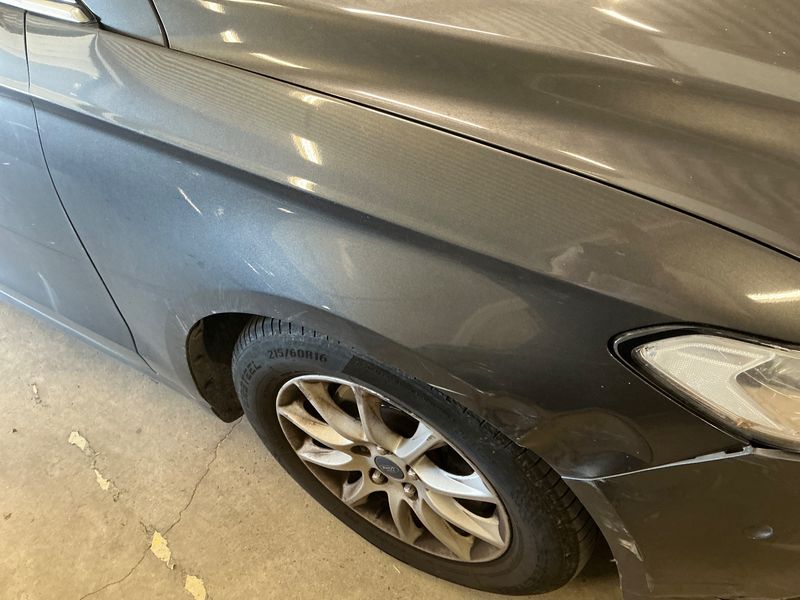 Ford Mondeo 1.6 TDCi Titanium 2015 – снимка на щета