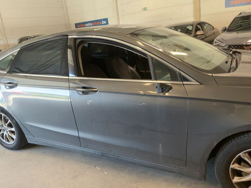 Ford Mondeo 1.6 TDCi Titanium 2015 – снимка на щета