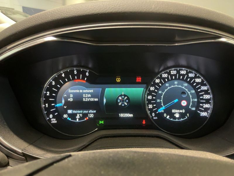 Ford Mondeo 1.6 TDCi Titanium 2015 – снимка 13