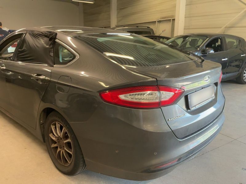 Ford Mondeo 1.6 TDCi Titanium 2015 – снимка на щета