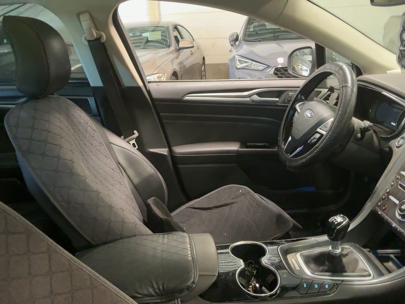 Ford Mondeo 1.6 TDCi Titanium 2015 – снимка 11