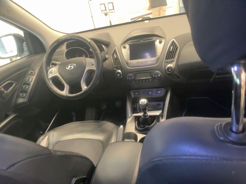 Hyundai ix35 1.7 CRDi XPossible 2WD 2015 – снимка 17