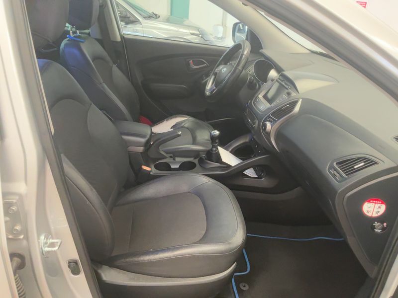 Hyundai ix35 1.7 CRDi XPossible 2WD 2015 – снимка 16