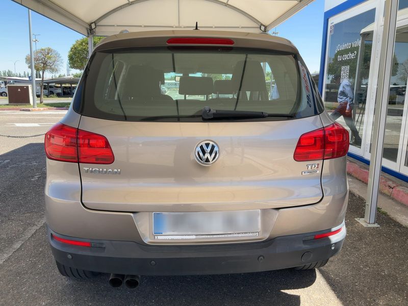 Volkswagen Tiguan 2.0 TDI T1 BlueMotion Tech 2012 – снимка 7