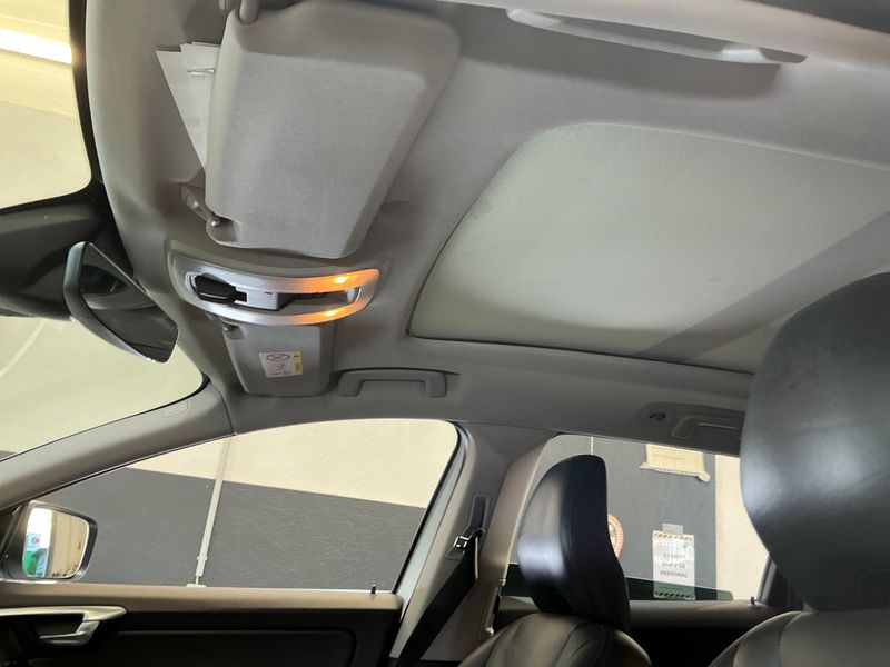 Volvo XC60 2.0 D3 Summum 2WD 2017 – снимка 41