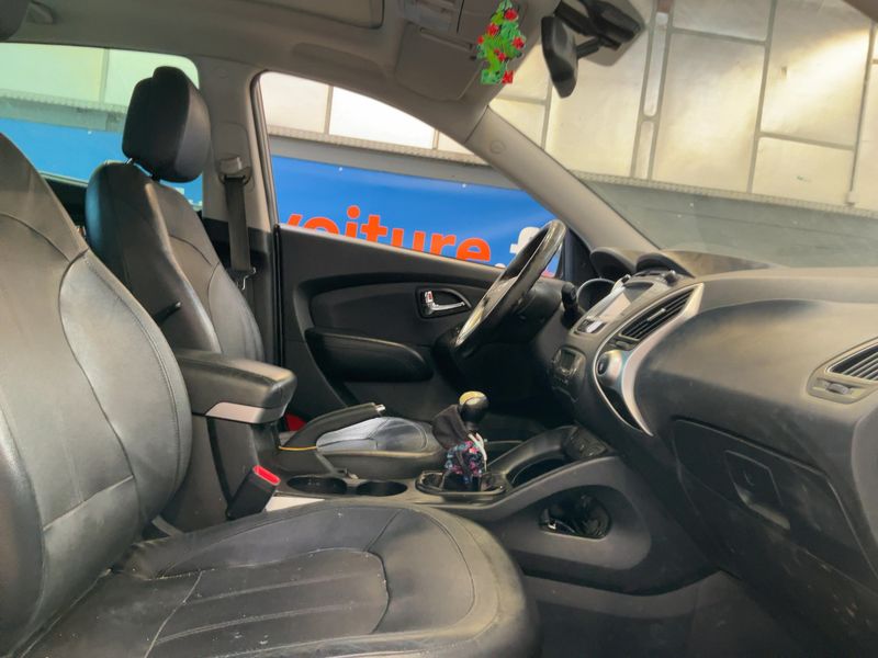 Hyundai ix35 2.0 CRDi Premium AWD 2012 – снимка 16