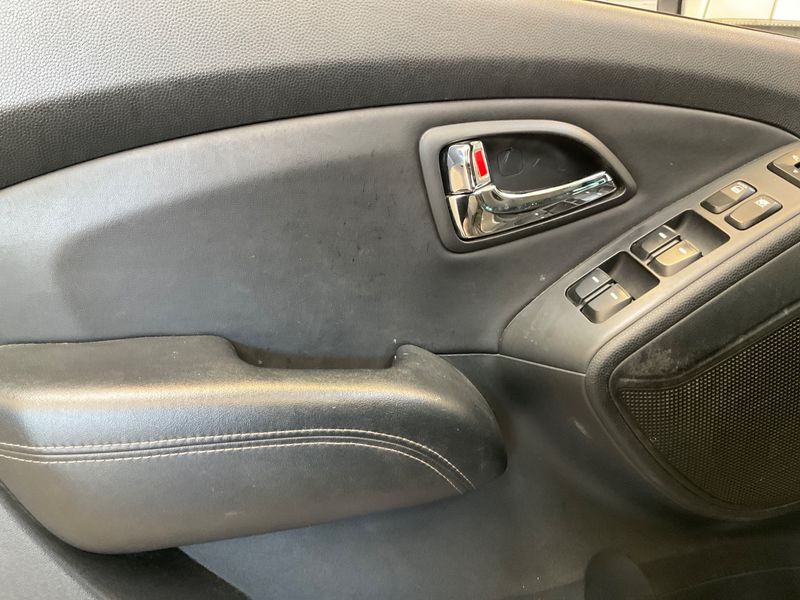 Hyundai ix35 2.0 CRDi Premium AWD 2012 – снимка 27