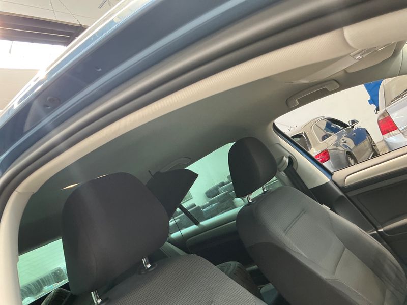 Volkswagen Golf VII 1.2 TSI Comfortline BlueMotion Tech 2014 – снимка 32
