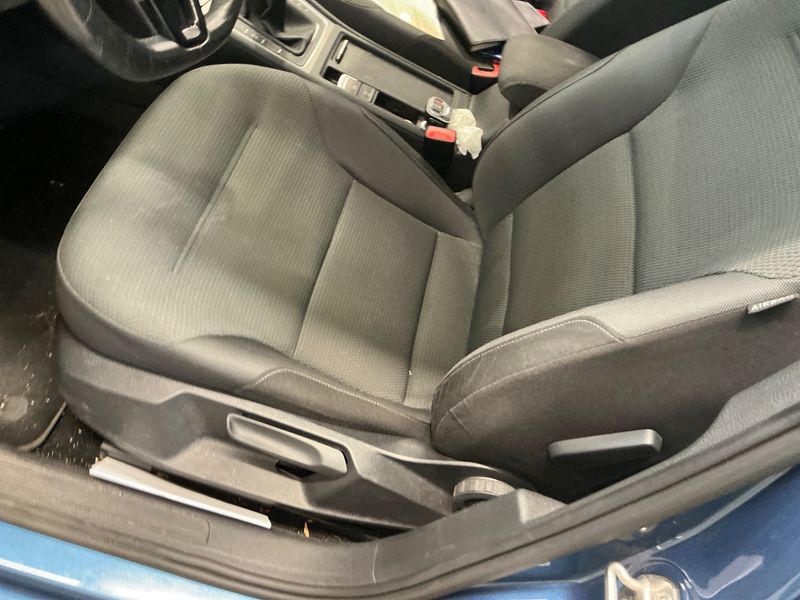 Volkswagen Golf VII 1.2 TSI Comfortline BlueMotion Tech 2014 – снимка 31
