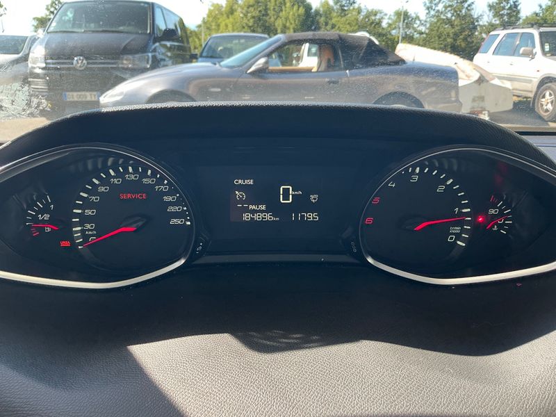 Peugeot 308 1.6 Blue-HDi Business Pack 2016 – снимка 4