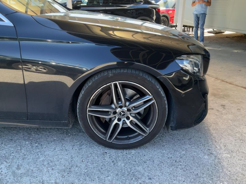 Mercedes-Benz E-Klasse E 220 d AMG Line 2019 – снимка 11