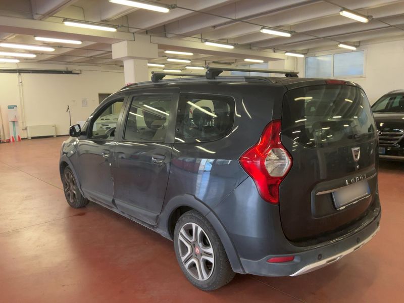 Dacia Lodgy 1.5 Blue dCi SL Xplore 2019 – снимка на щета