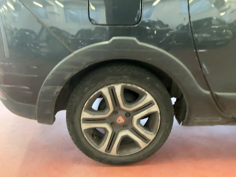 Dacia Lodgy 1.5 Blue dCi SL Xplore 2019 – снимка на щета