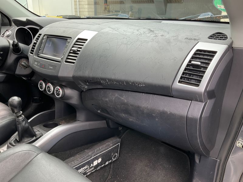 Citroen C-Crosser 2.2 HDi Exclusive 2009 – снимка 48
