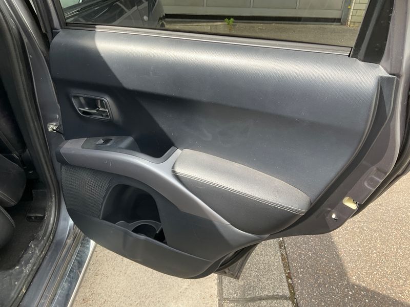 Citroen C-Crosser 2.2 HDi Exclusive 2009 – снимка 40