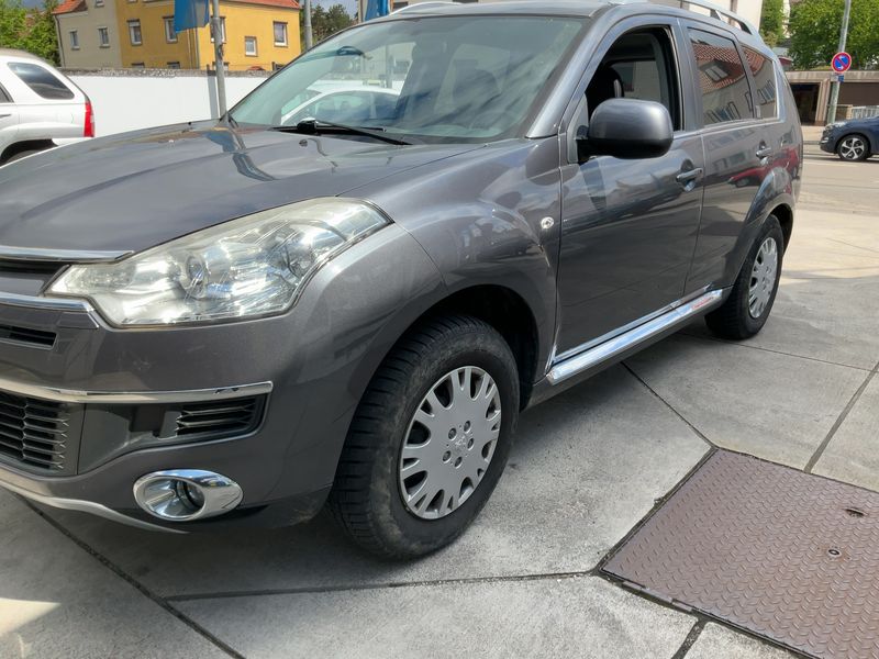 Citroen C-Crosser 2.2 HDi Exclusive 2009 – снимка 2
