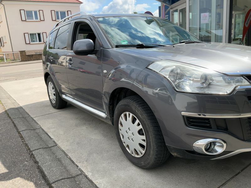 Citroen C-Crosser 2.2 HDi Exclusive 2009 – снимка 12