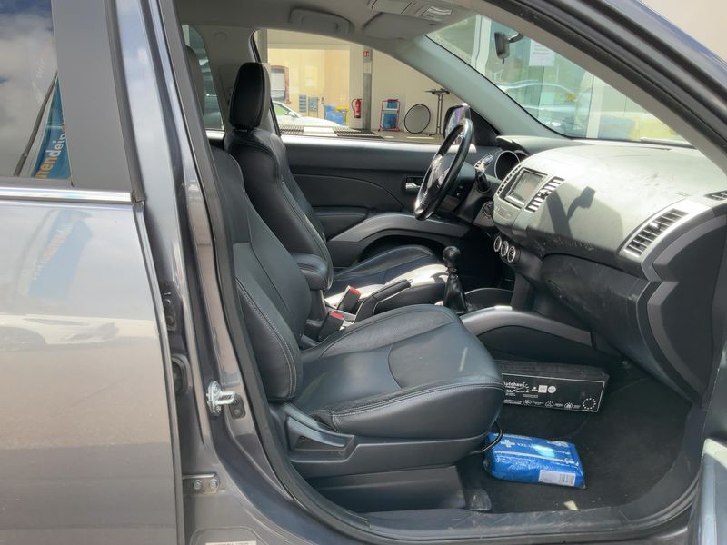 Citroen C-Crosser 2.2 HDi Exclusive 2009 – снимка 17