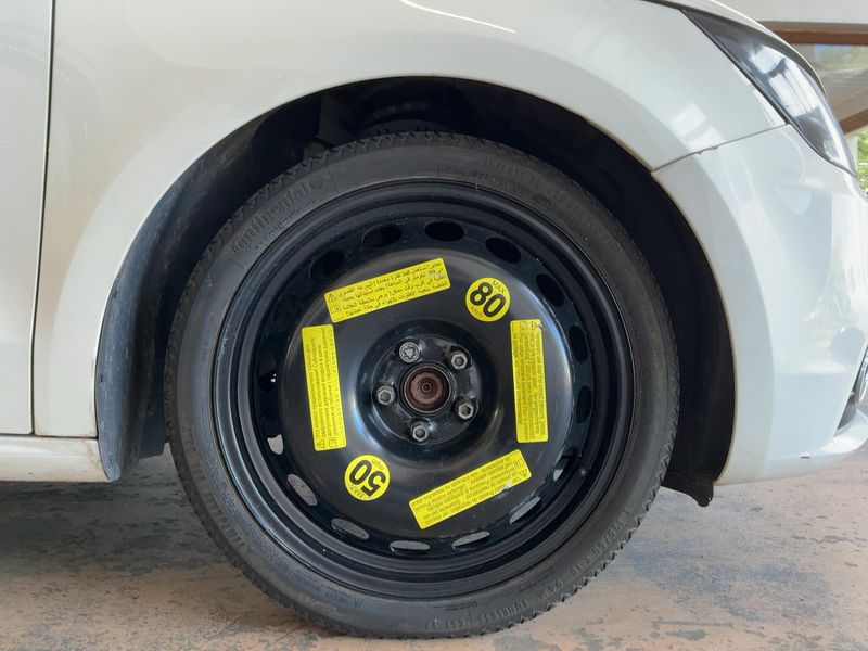 Audi A1 Sportback 1.6 TDI Ambiente 2014 – снимка 11
