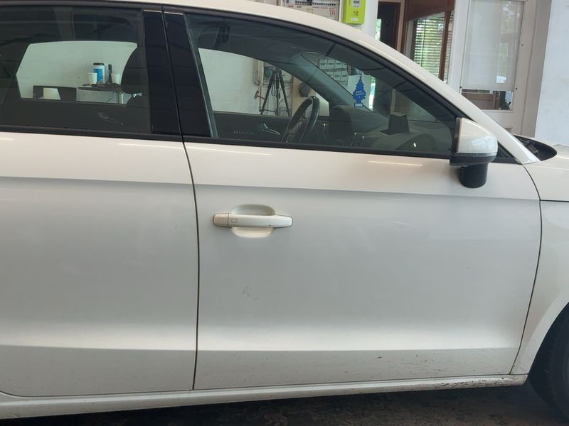 Audi A1 Sportback 1.6 TDI Ambiente 2014 – снимка 10