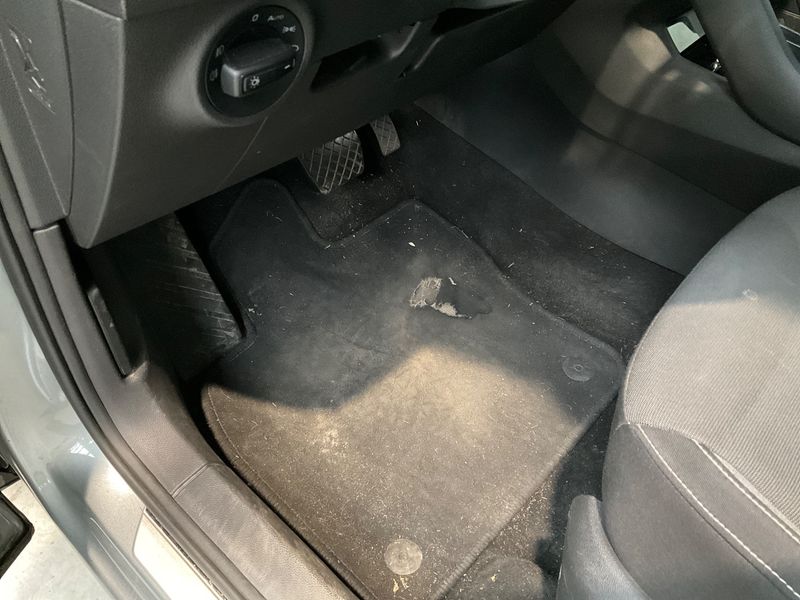 Skoda Karoq 2.0 TDI Drive 125 4x4 2021 – снимка 32