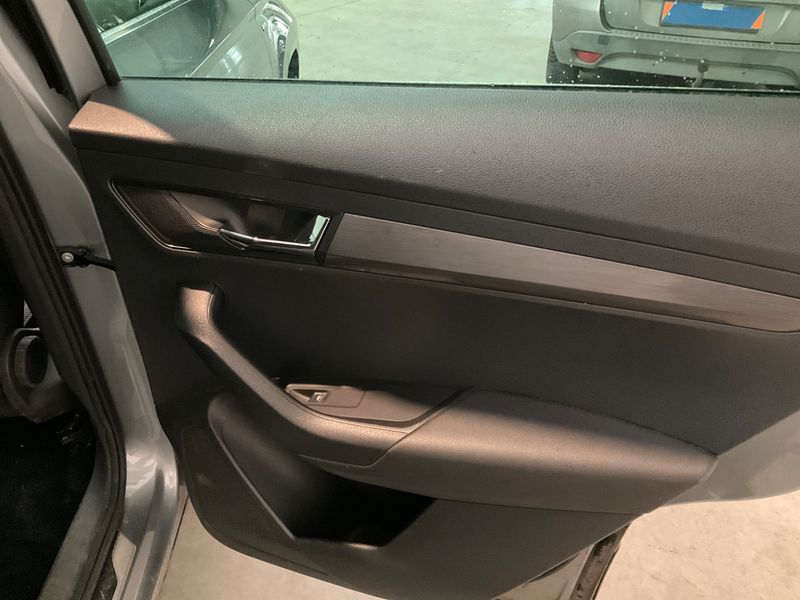 Skoda Karoq 2.0 TDI Drive 125 4x4 2021 – снимка 26