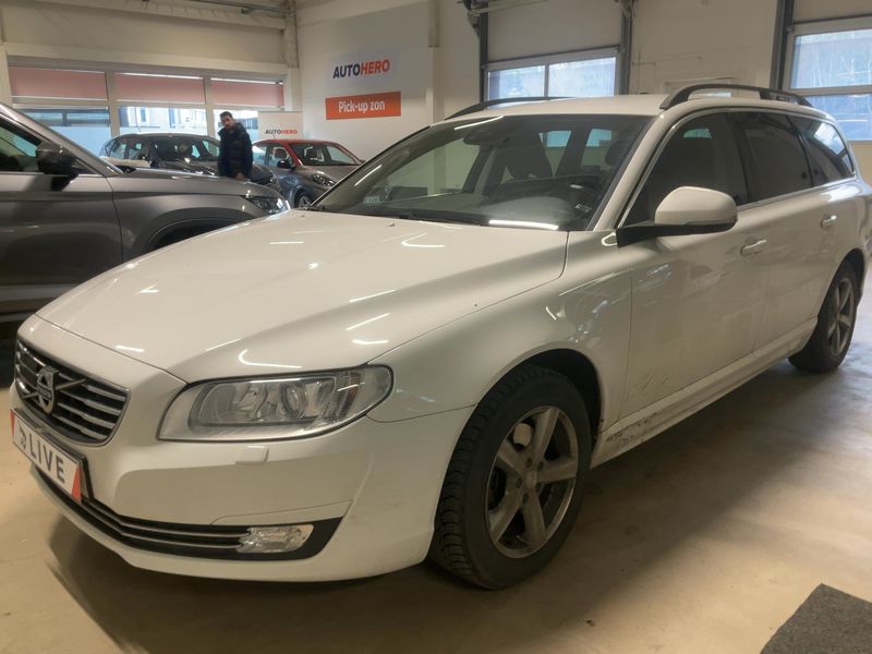 Volvo V70 2.0 D3 Momentum 2015 – снимка 2