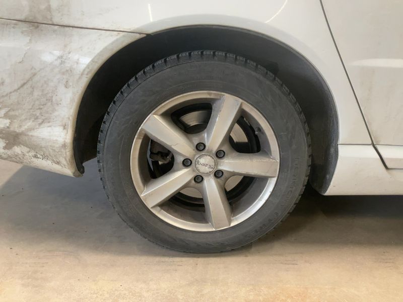 Volvo V70 2.0 D3 Momentum 2015 – снимка 9