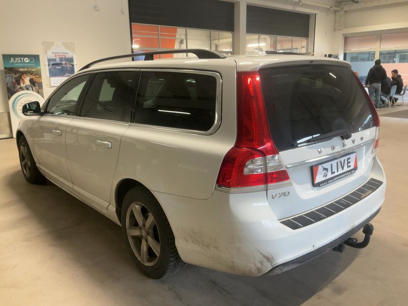 Volvo V70 2.0 D3 Momentum 2015 – снимка 6