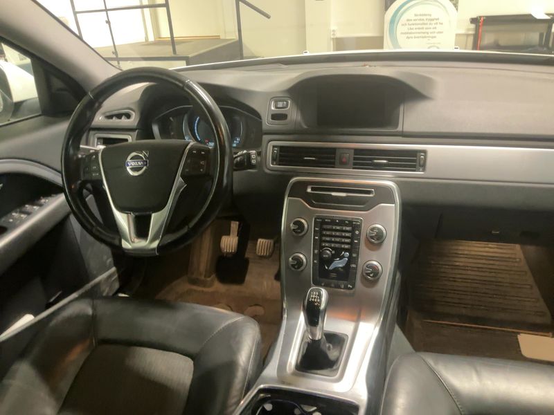Volvo V70 2.0 D3 Momentum 2015 – снимка 18