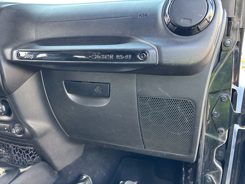 Jeep Wrangler Unlimited 2.8 CRD Sahara 2016 – снимка 55