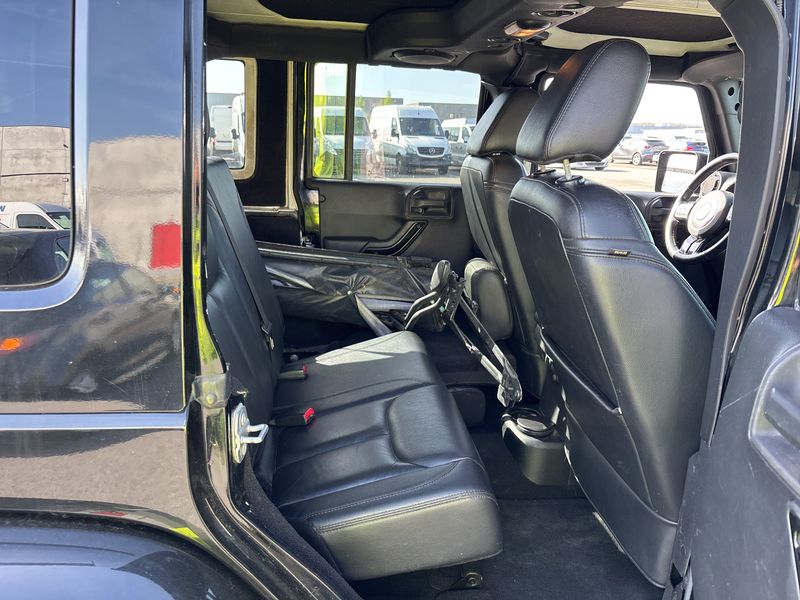 Jeep Wrangler Unlimited 2.8 CRD Sahara 2016 – снимка 14