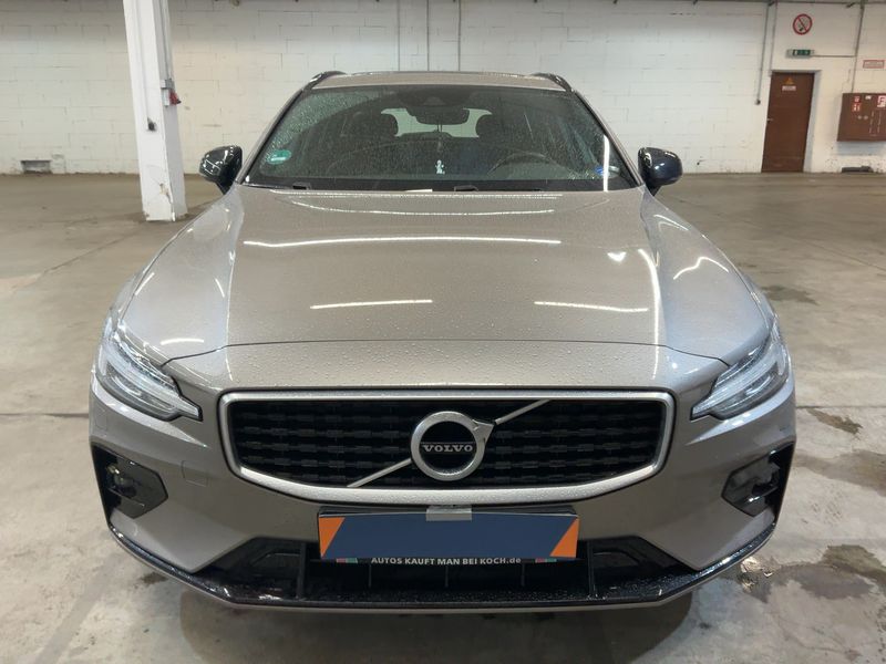 Volvo V60 2.0 D4 R-Design 2019 – снимка 14