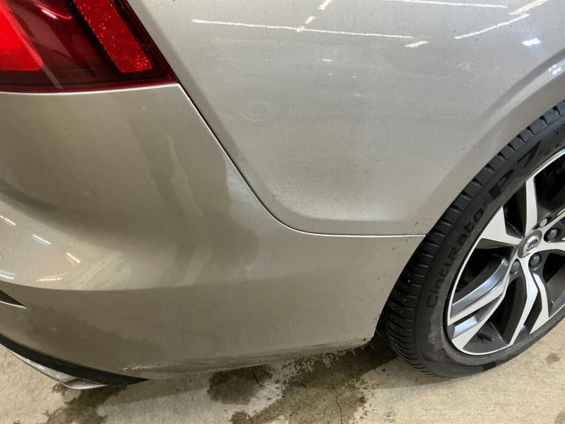 Volvo V60 2.0 D4 R-Design 2019 – снимка 24