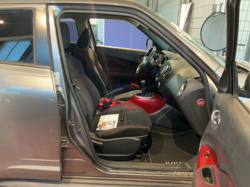 Nissan Juke 1.6 Acenta 2012 – снимка 16