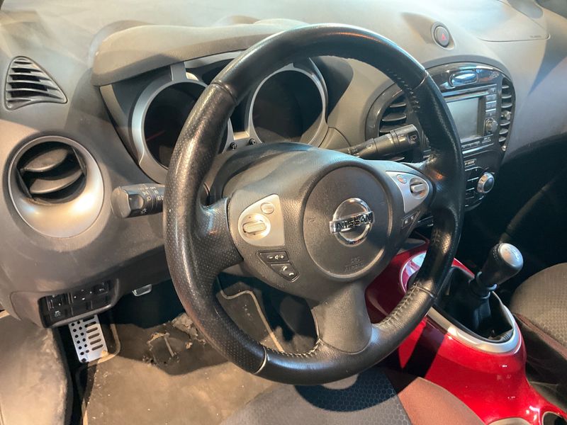 Nissan Juke 1.6 Acenta 2012 – снимка 31