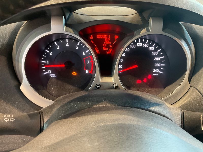 Nissan Juke 1.6 Acenta 2012 – снимка 18