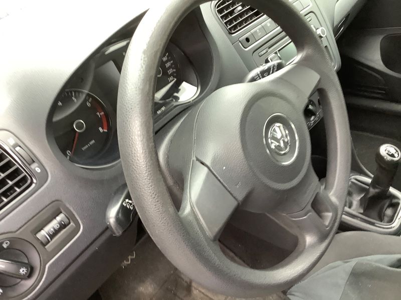 Volkswagen Polo 1.2 Trendline 2012 – снимка 29