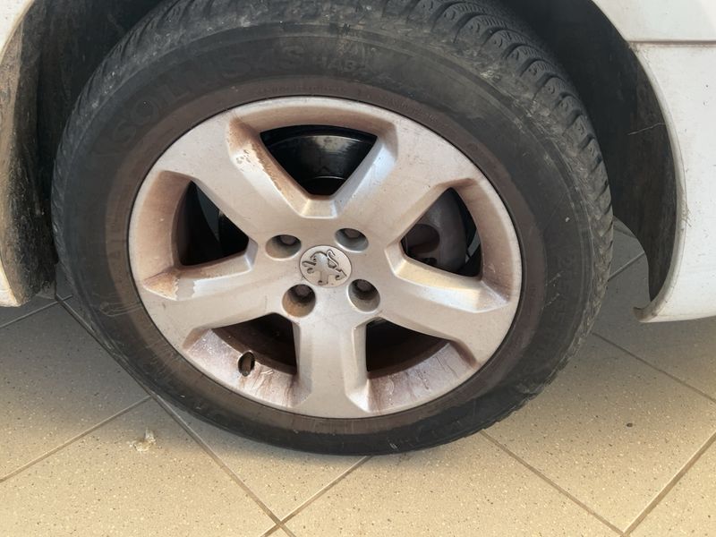 Peugeot Partner 1.6 HDi Allure 2015 – снимка 11