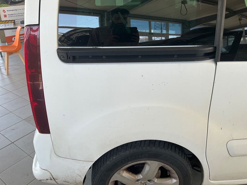 Peugeot Partner 1.6 HDi Allure 2015 – снимка 23