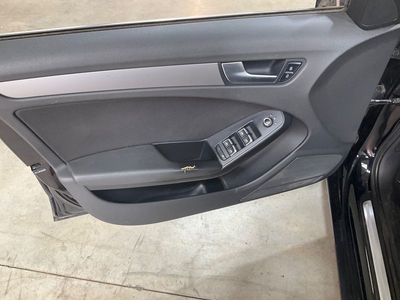 Audi A4 2.0 TDI Attraction 2013 – снимка 27