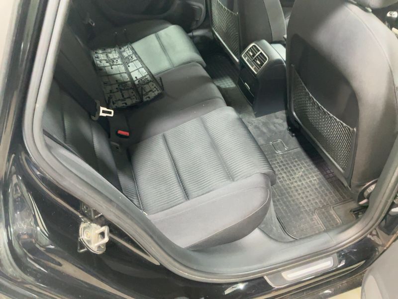 Audi A4 2.0 TDI Attraction 2013 – снимка 19