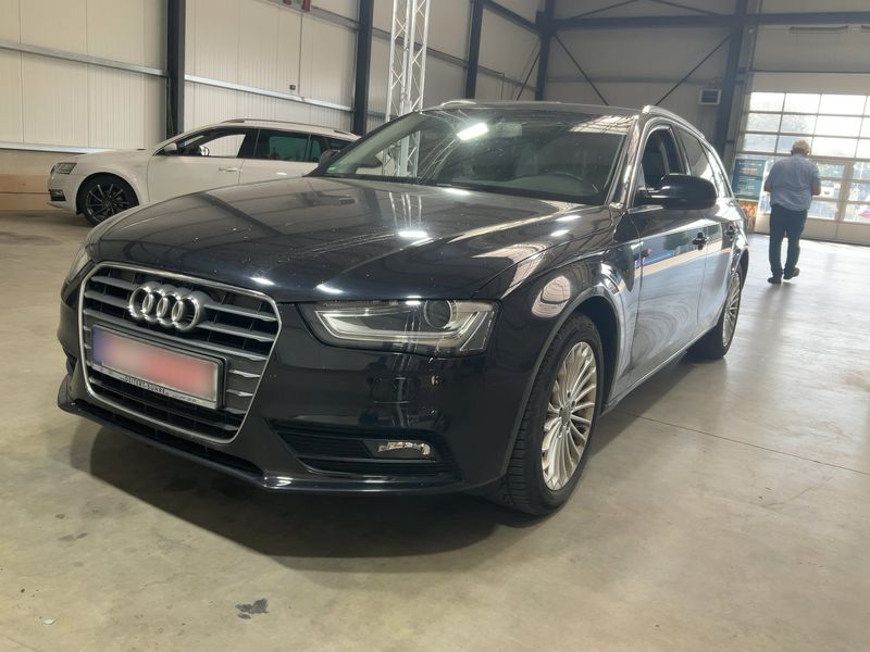 Audi A4 2.0 TDI Attraction 2013 – снимка 1