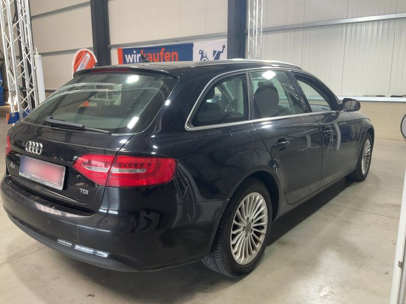 Audi A4 2.0 TDI Attraction 2013 – снимка 8