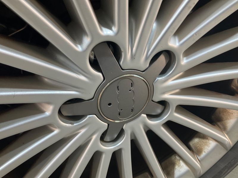 Audi A4 2.0 TDI Attraction 2013 – снимка 21