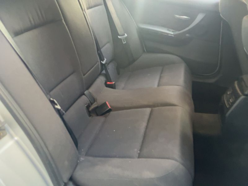 BMW 3er 320d Confort 2010 – снимка 14