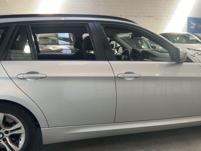 BMW 3er 320d Confort 2010 – снимка 7