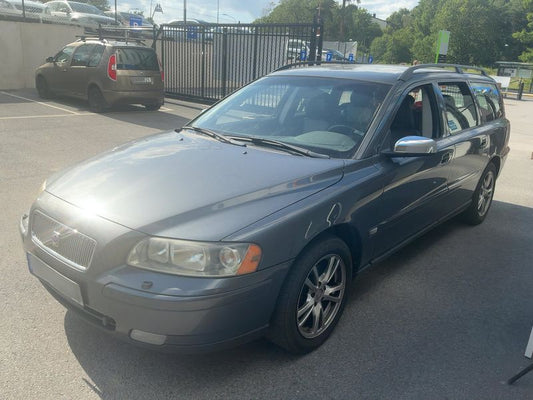 Volvo V70 2.4 Kinetic 2006 – снимка 1