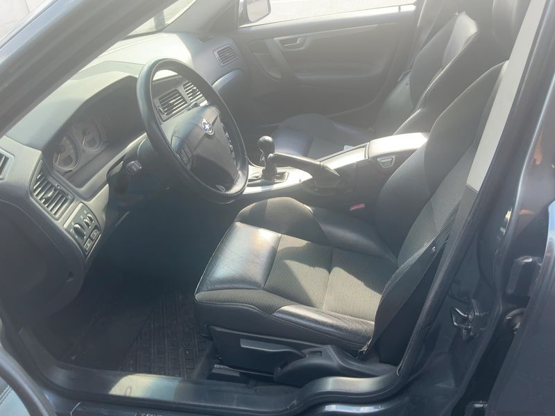 Volvo V70 2.4 Kinetic 2006 – снимка 17
