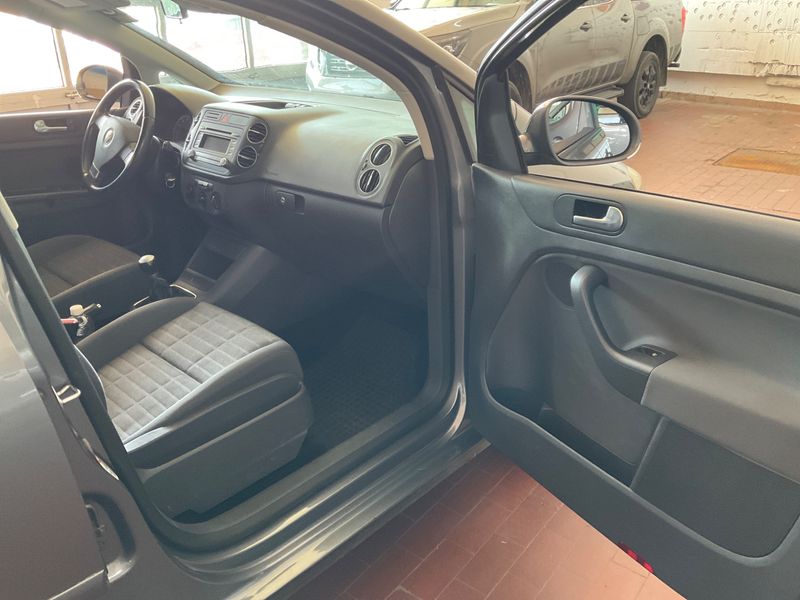 Volkswagen Golf V Plus 1.6 FSI Tour 2007 – снимка 3